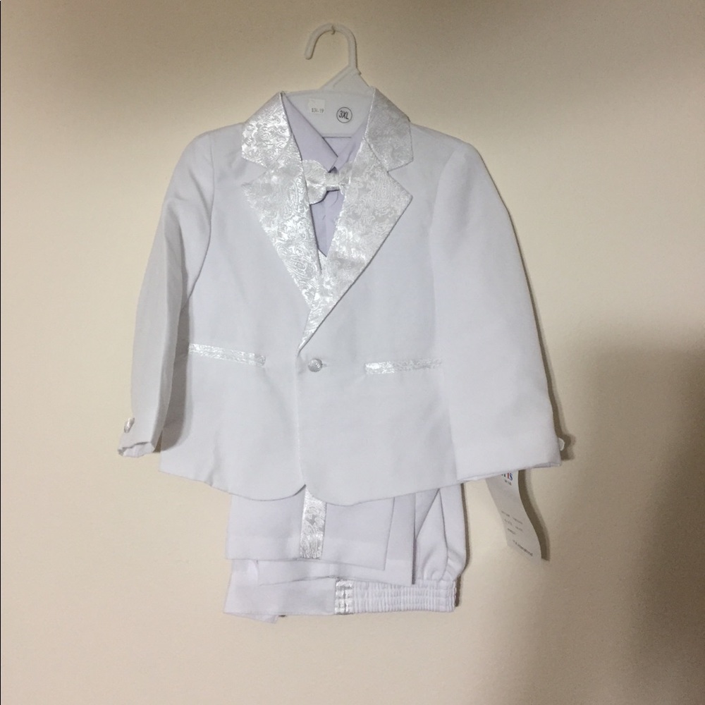New Kids’ White Suit with Bow Tie